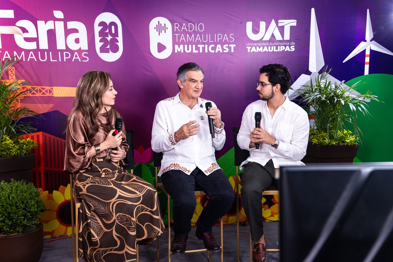 Américo Villarreal durante Diálogos con Américo en la Feria Tamaulipas 2026