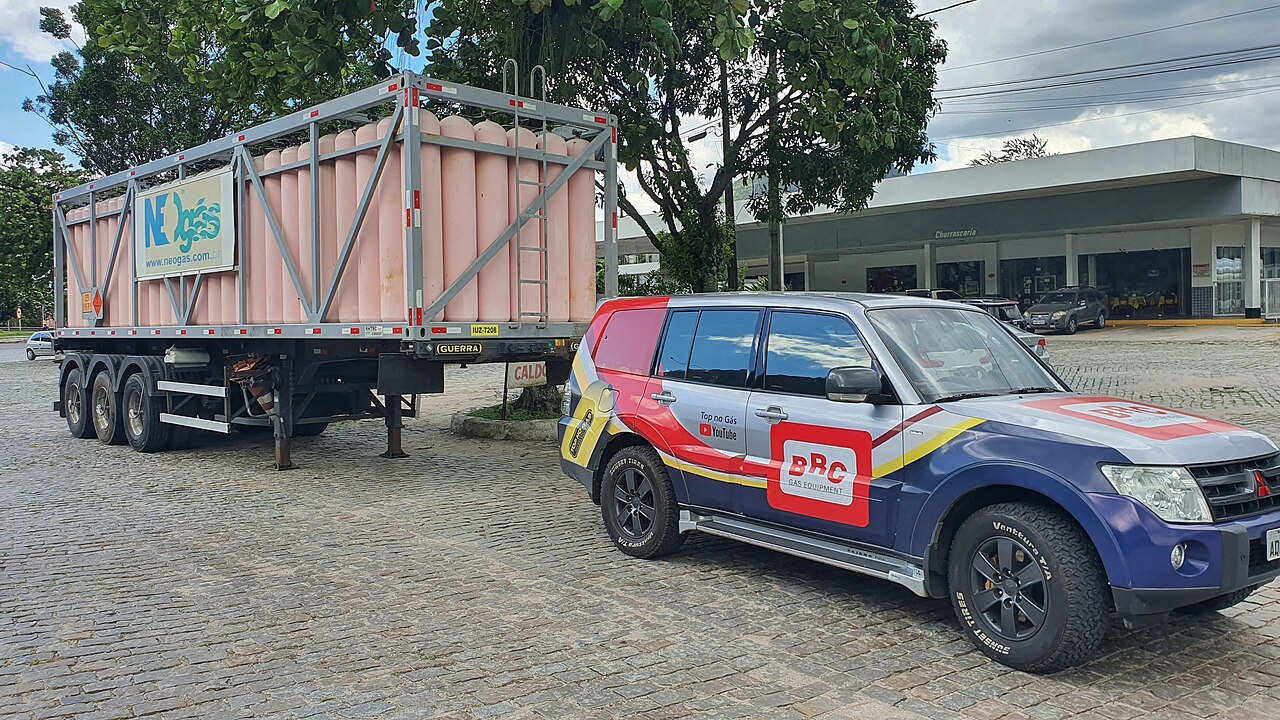 Tubería identificada para transporte de gas natural comprimido