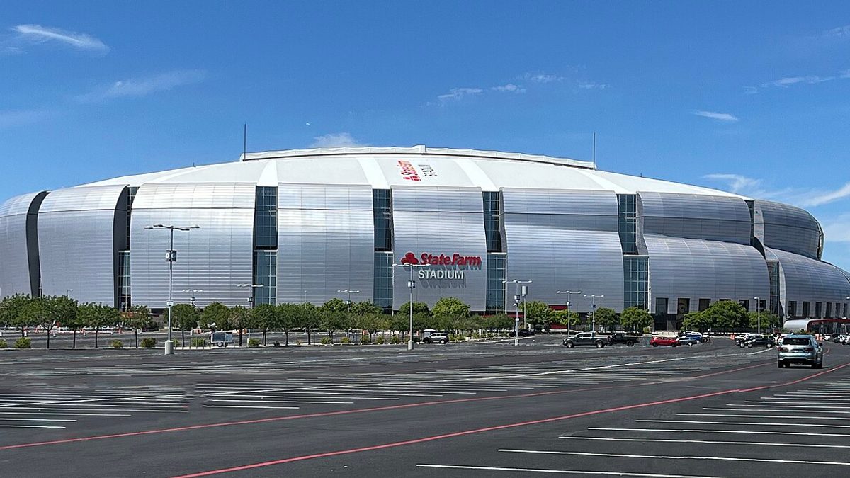 Exterior del State Farm Stadium en Glendale, sede del partido México vs Estados Unidos