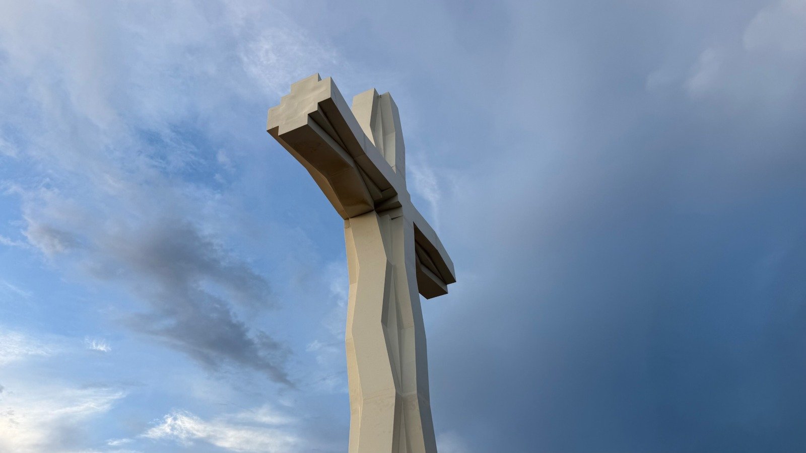 Cruz Monumental de la Esperanza en Tula, una de las obras turísticas de Tamaulipas