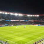 Vista horizontal del Parque de los Príncipes durante un partido del PSG