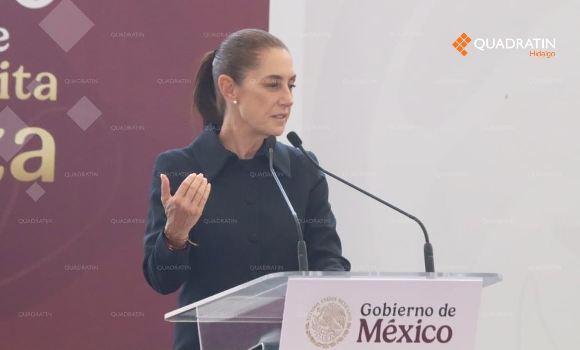 Claudia Sheinbaum habla durante el acto de reconstrucción en Pachuca