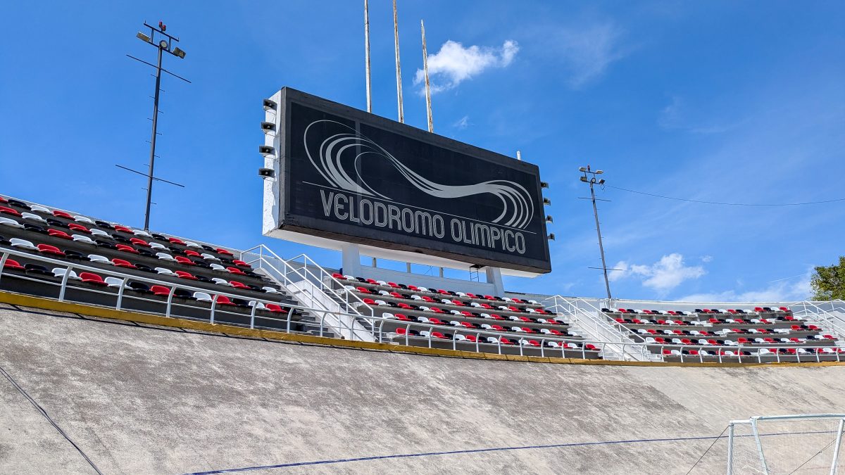 Pista y graderío del Velódromo Olímpico Agustín Melgar en Ciudad de México